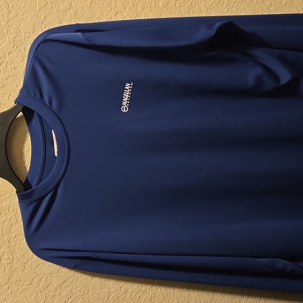 Magellan Outdoors Long Sleeve Fish Gear Moisture Wicking Navy Blue Shirt - Picture 1 of 3